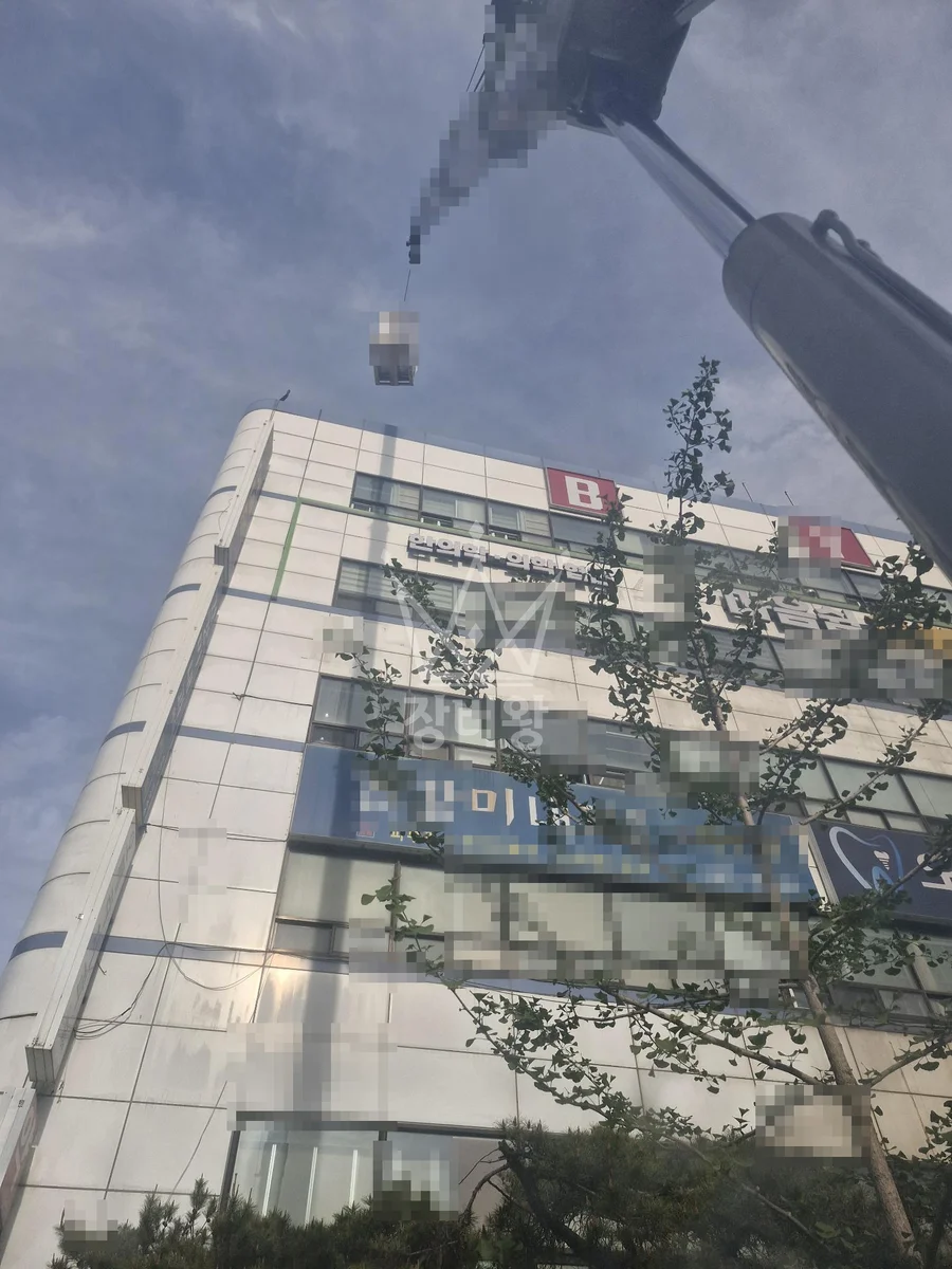 대전 서구 둔산동 16톤 크레인 실외기 양중 (6대) 작업사진 1