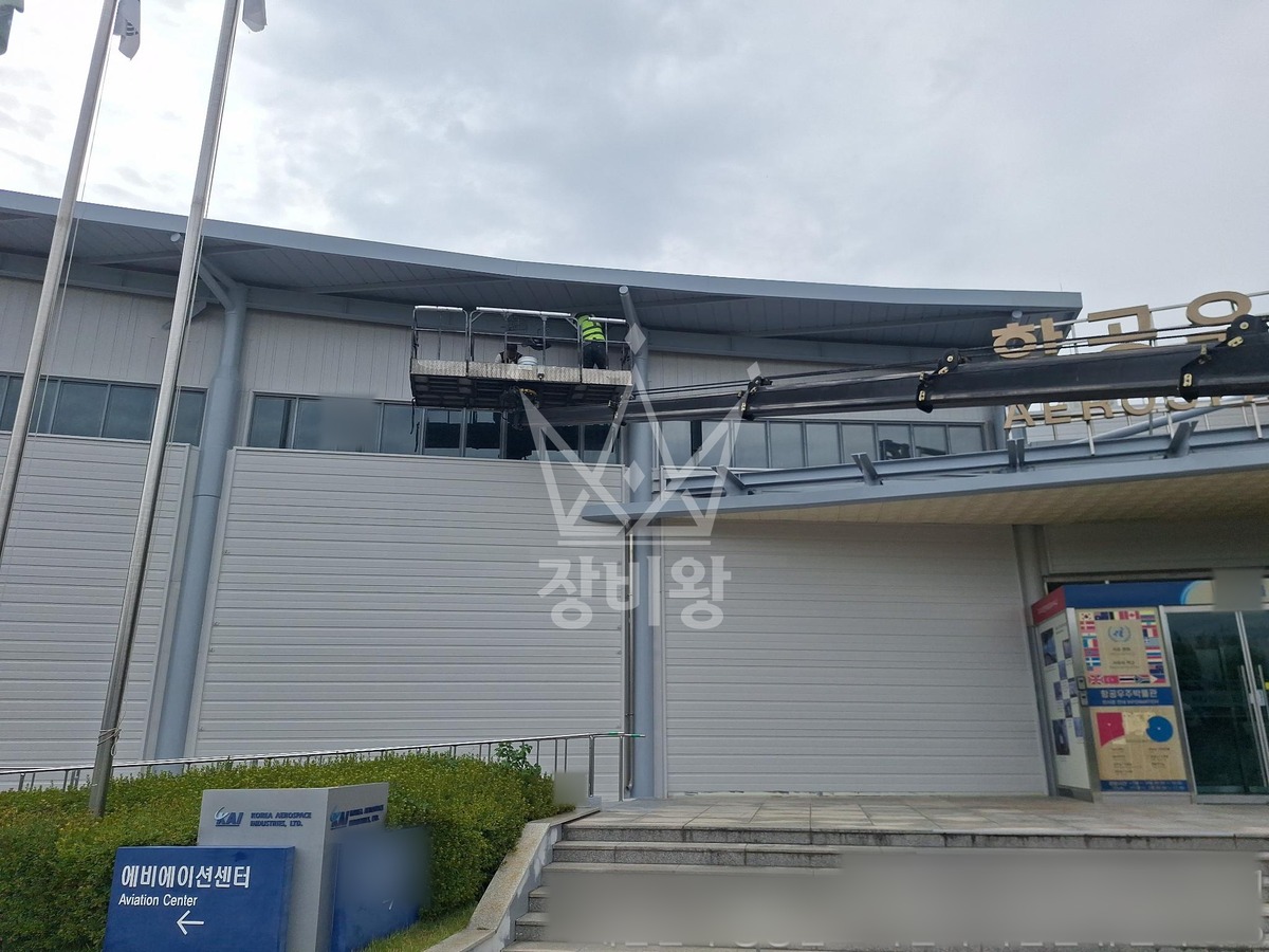 경남 사천시 사남면 3.5톤 스카이차 외부고압세척/ 페인트작업 작업사진 2
