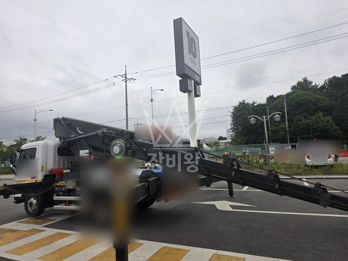 광주 광산구 도천동 3.5톤 스카이차 외벽청소 작업사진 3