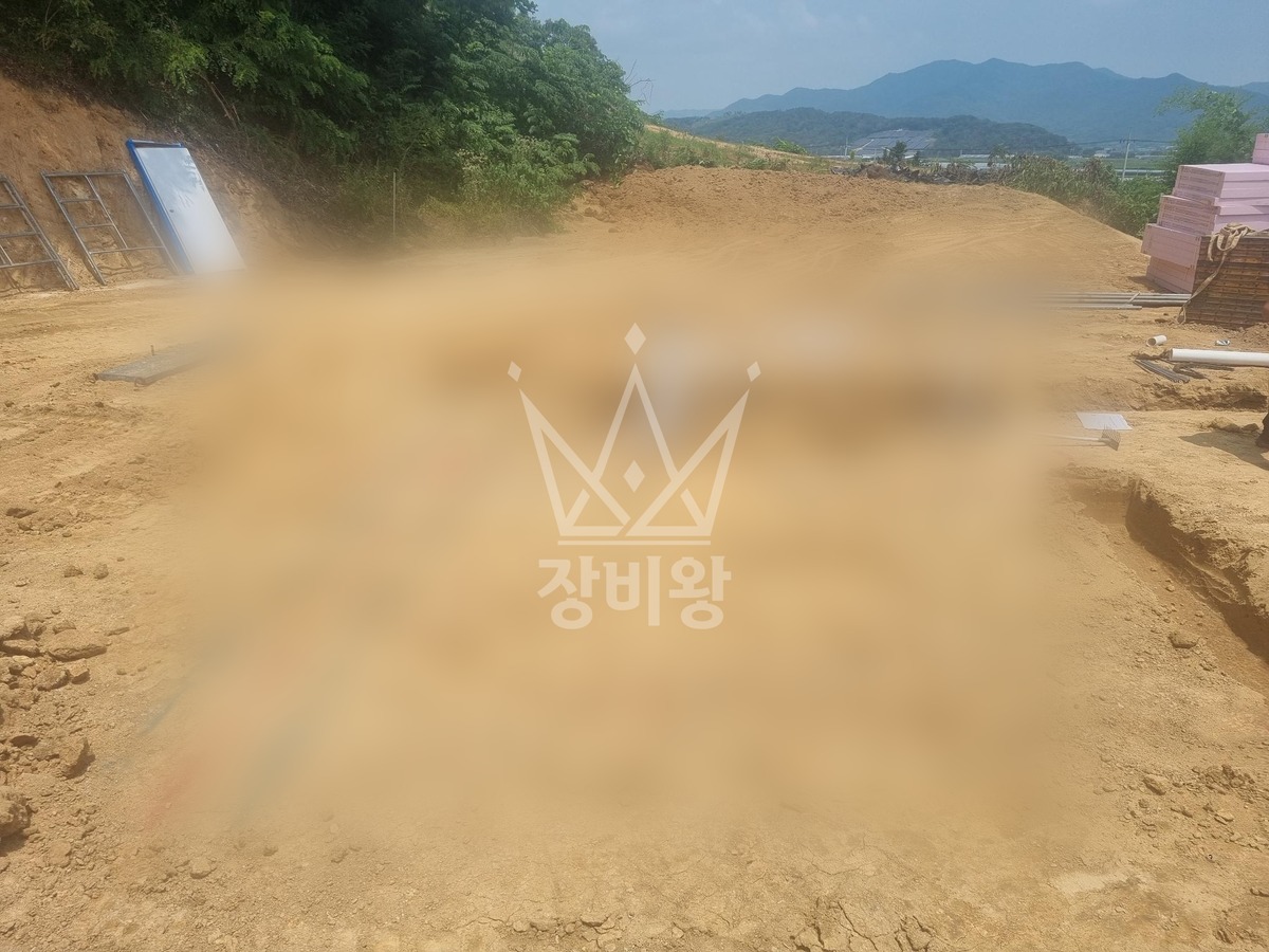 경북 구미시 고아읍 포크레인(굴착기) 30평 목조주택 기초 작업 작업사진 2