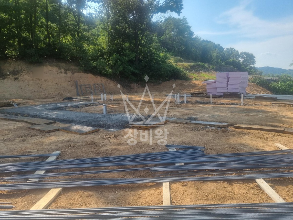 경북 구미시 고아읍 포크레인(굴착기) 30평 목조주택 기초 작업 작업완료사진 1