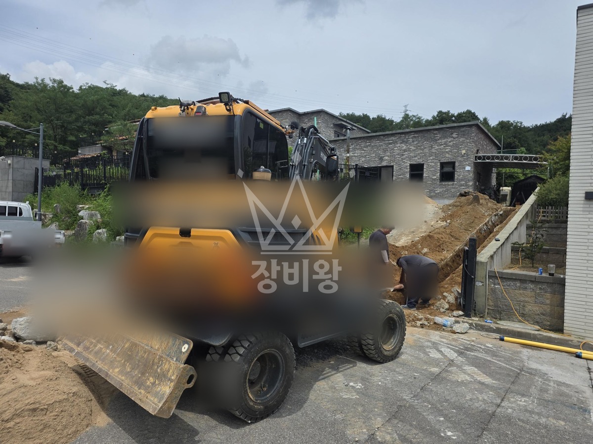 충북 청주시 청원구 오창읍 포크레인(굴착기) 가스배관매설 작업사진 3