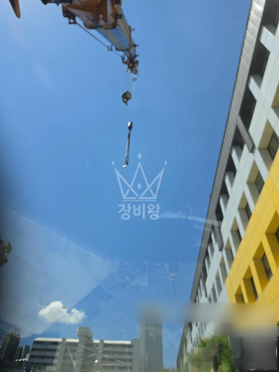 경기 안양시 동안구 호계동 13톤 크레인 폐기물내림 작업사진 3