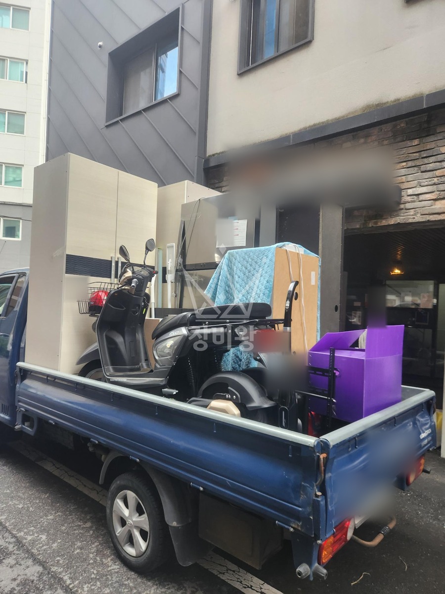 대구 북구 읍내동 2.5톤 사다리차 짐내림 작업사진 3