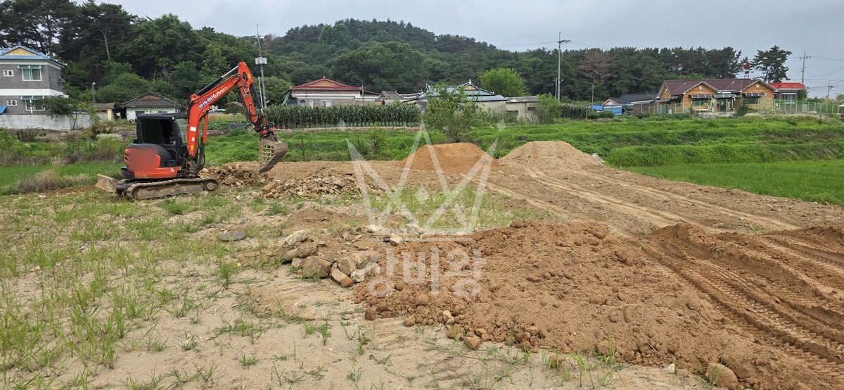 전북 익산시 함열읍 포크레인(굴착기) 밭 정리(돌 고르고, 평탄) 작업사진 1