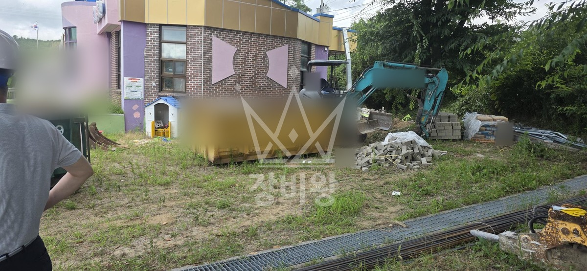 전남광주 화순군 도곡면 포크레인(굴착기) 바닥철거-뿌레카작업 작업사진 1