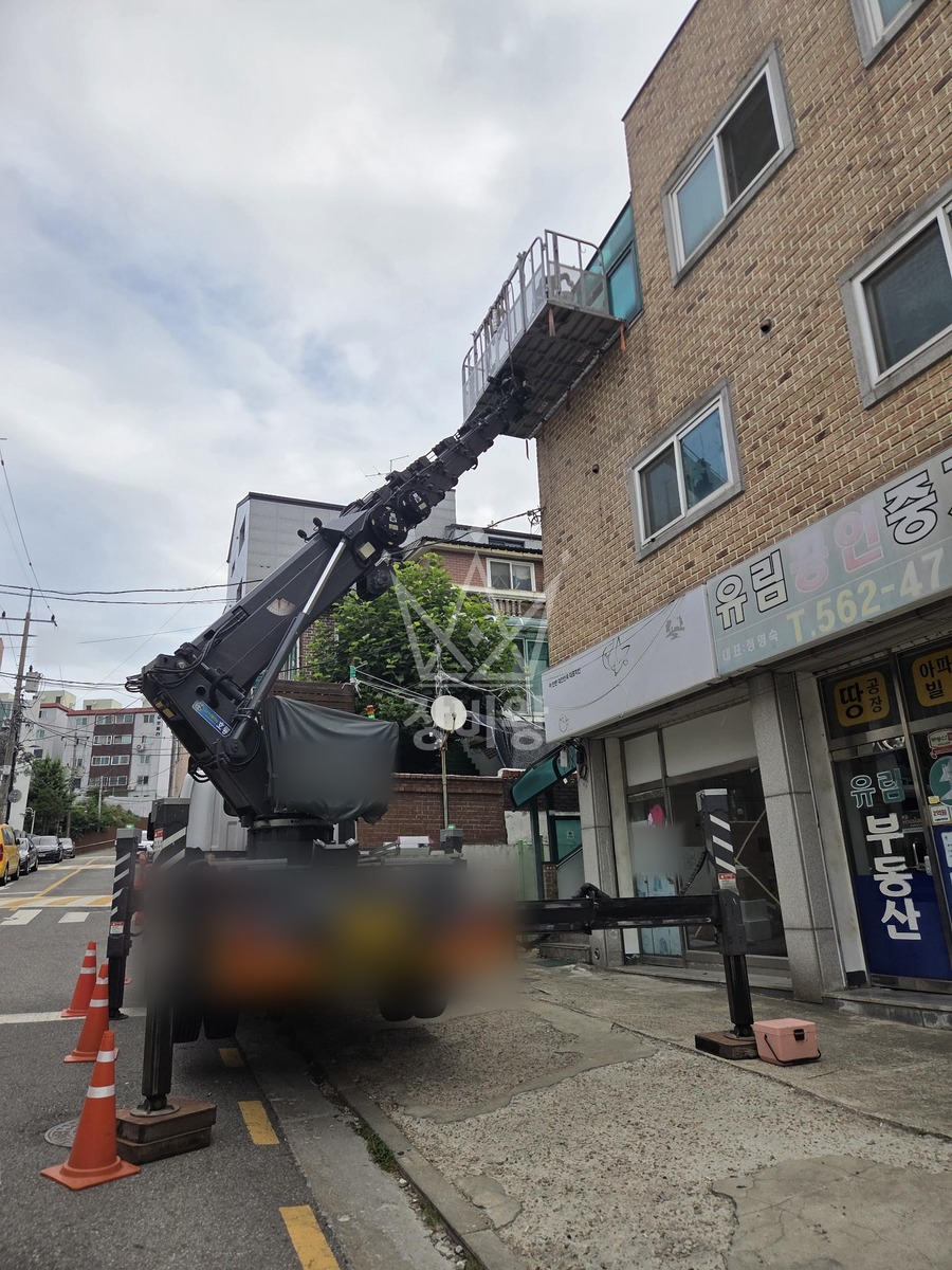 인천 서구 마전동 3.5톤 스카이차 외벽방수작업 작업사진 3