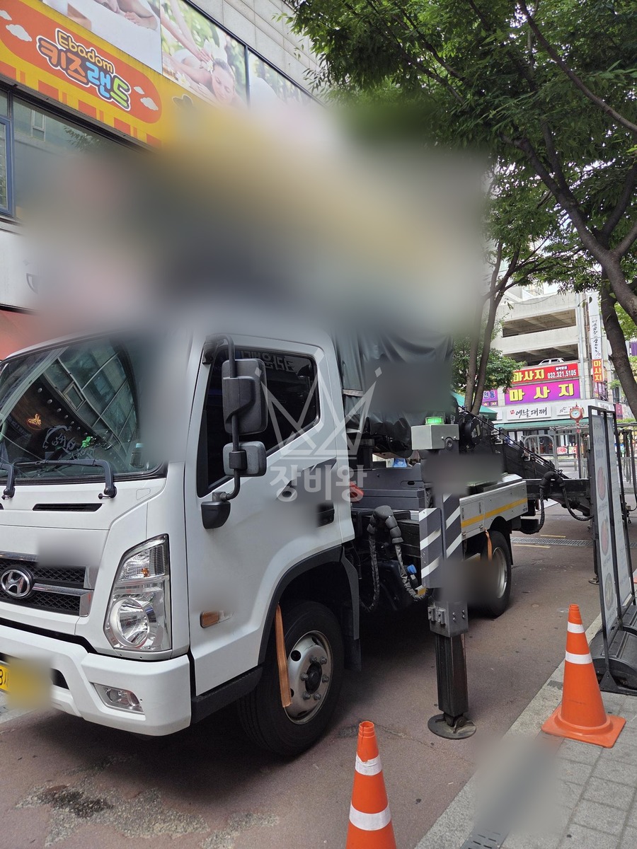 경기 부천시 원미구 상동 3.5톤 스카이차 간판 작업완료사진 1