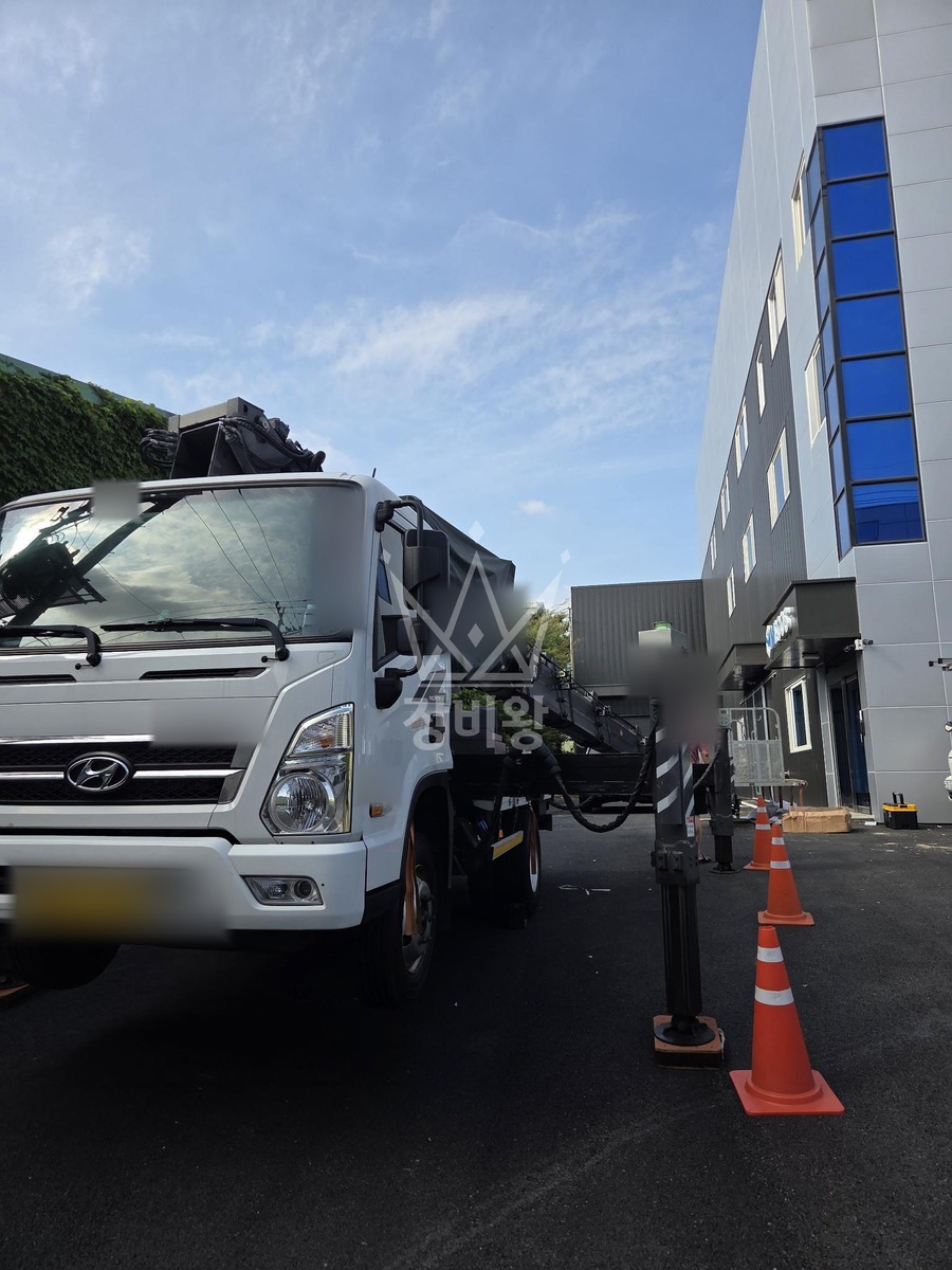 인천 남동구 고잔동 3.5톤 스카이차 간판보수 작업완료사진 1