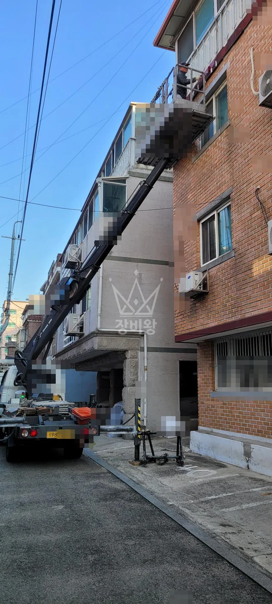 서울 성북구 종암동 1톤 스카이차 외벽발수제 작업사진 2