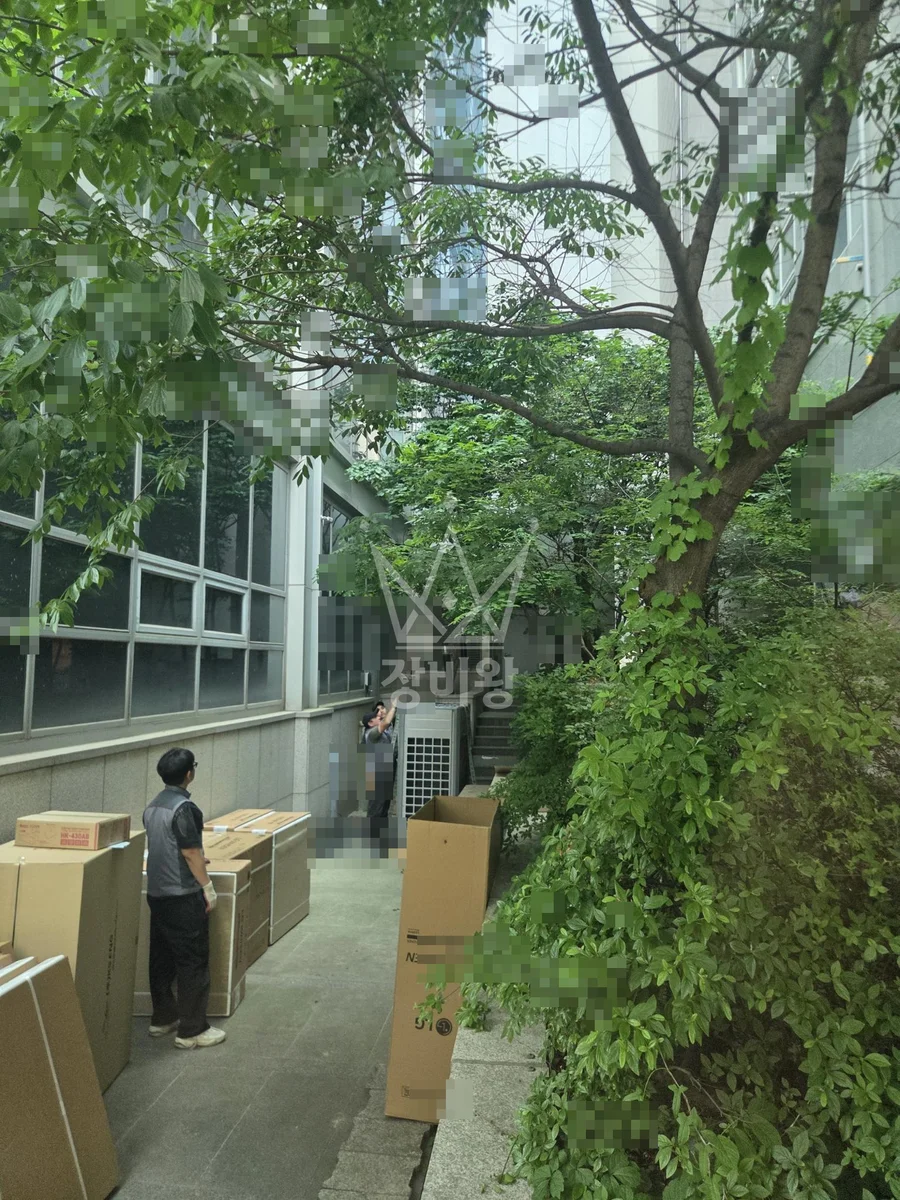 서울 영등포구 영등포동2가 13톤 크레인 에어컨실외기 작업사진 1