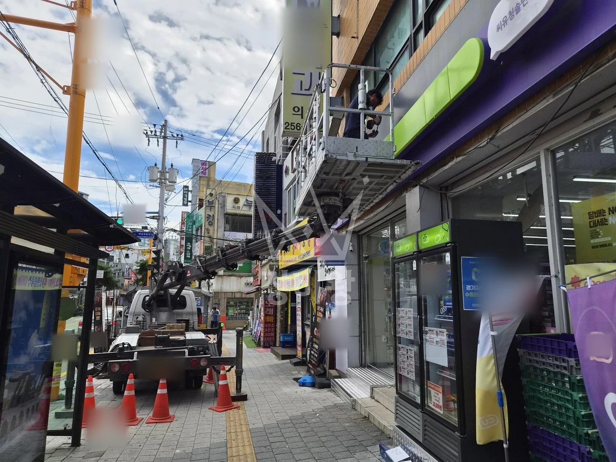 경기 수원시 장안구 정자동 1톤 스카이차 간판철거 작업사진 2