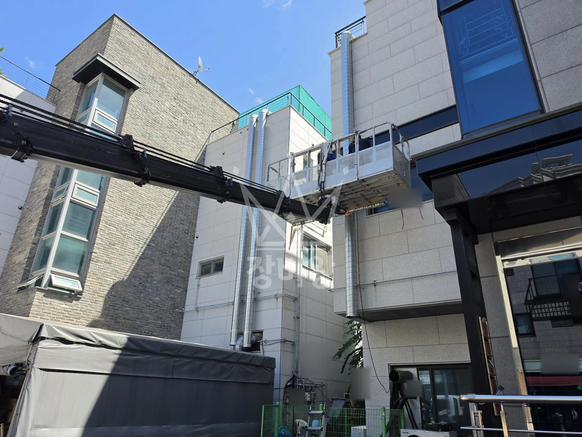 인천 서해구 청라동 3.5톤 스카이차 닥트 작업사진 1