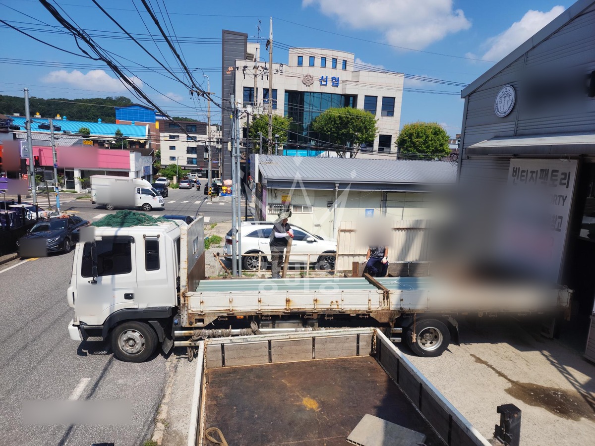 대전 대덕구 덕암동 5톤 크레인 창고자재인양 작업사진 2