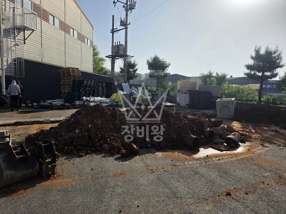 경기 김포시 하성면 포크레인(굴착기) 배수로작업 작업사진 3