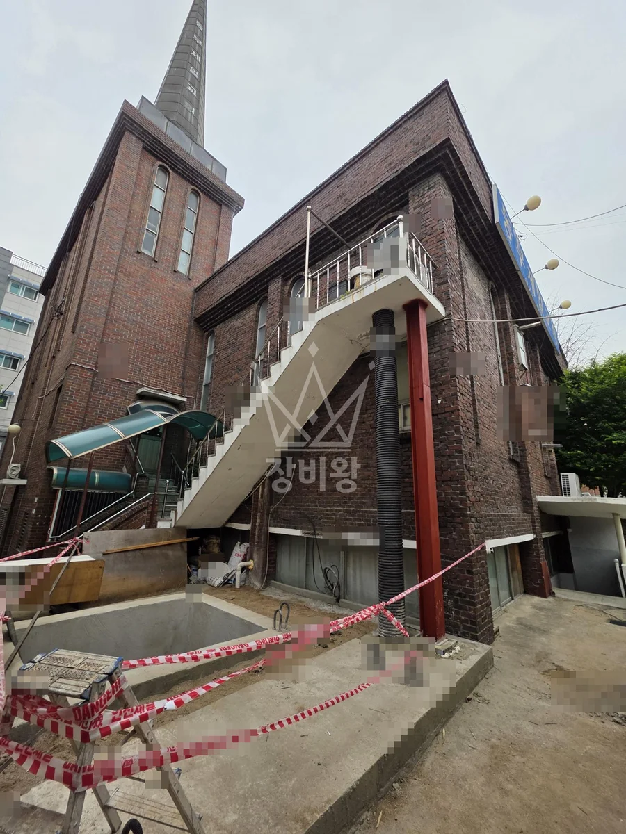 서울 중랑구 묵동 포크레인(굴착기) 원형기둥 직경300 /높이4m 기둥철거 작업사진 1