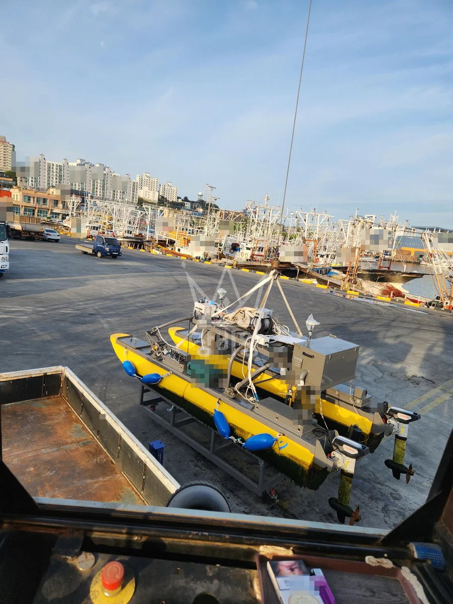 충남 보령시 신흑동 5톤 크레인 배 인양 후 이동작업 작업사진 3