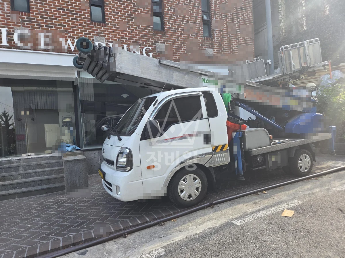 대전 유성구 도룡동 1톤 사다리차 3층 마루자재 양중 작업완료사진 1