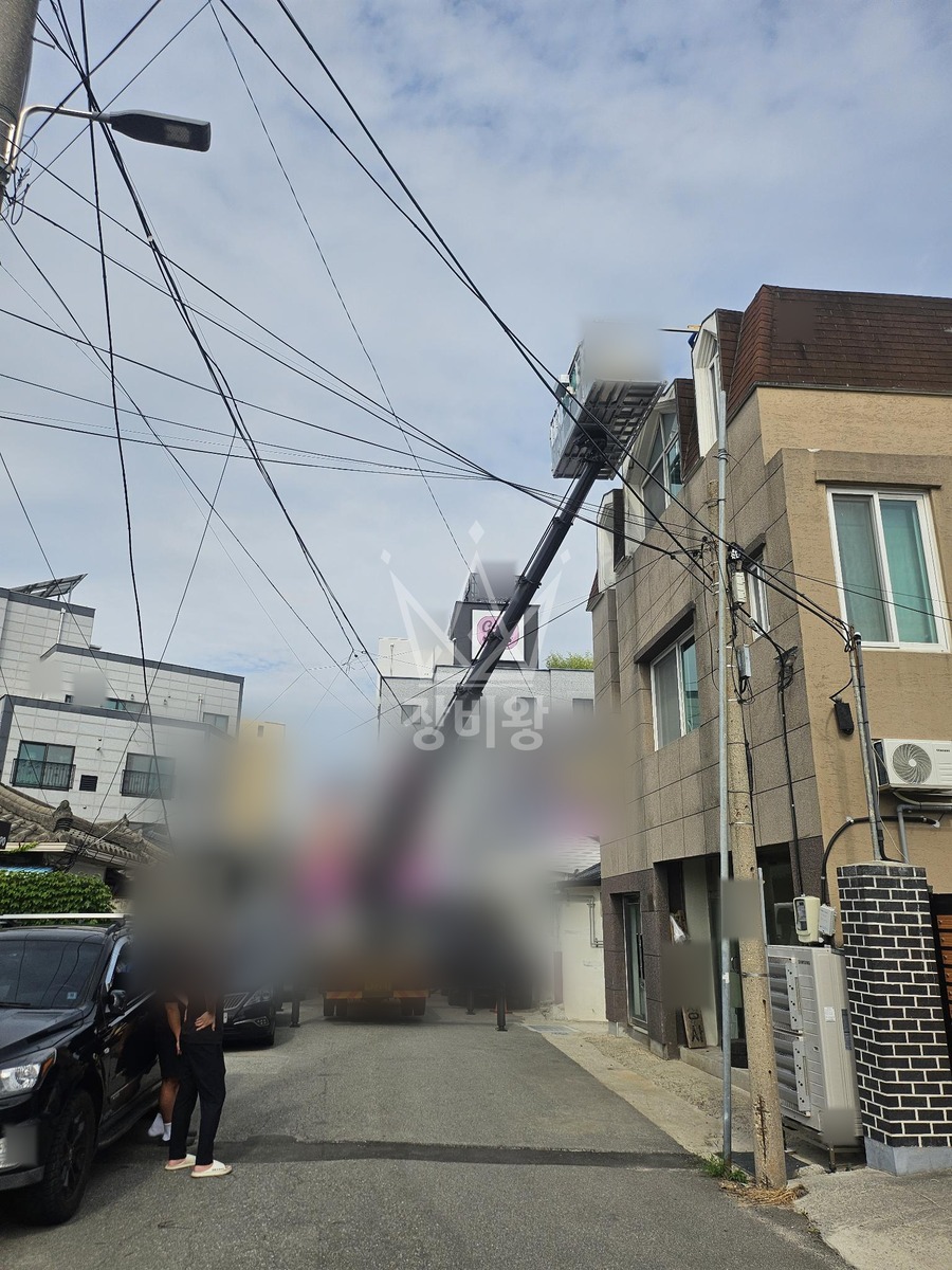강원 강릉시 옥천동 2.5톤 스카이차 3층건물 뼈대작업 작업사진 2