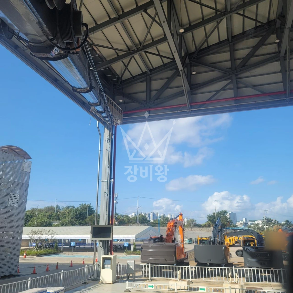 울산 동구 일산동 5톤 스카이차 레이저설치및 기피제 작업 작업사진 2